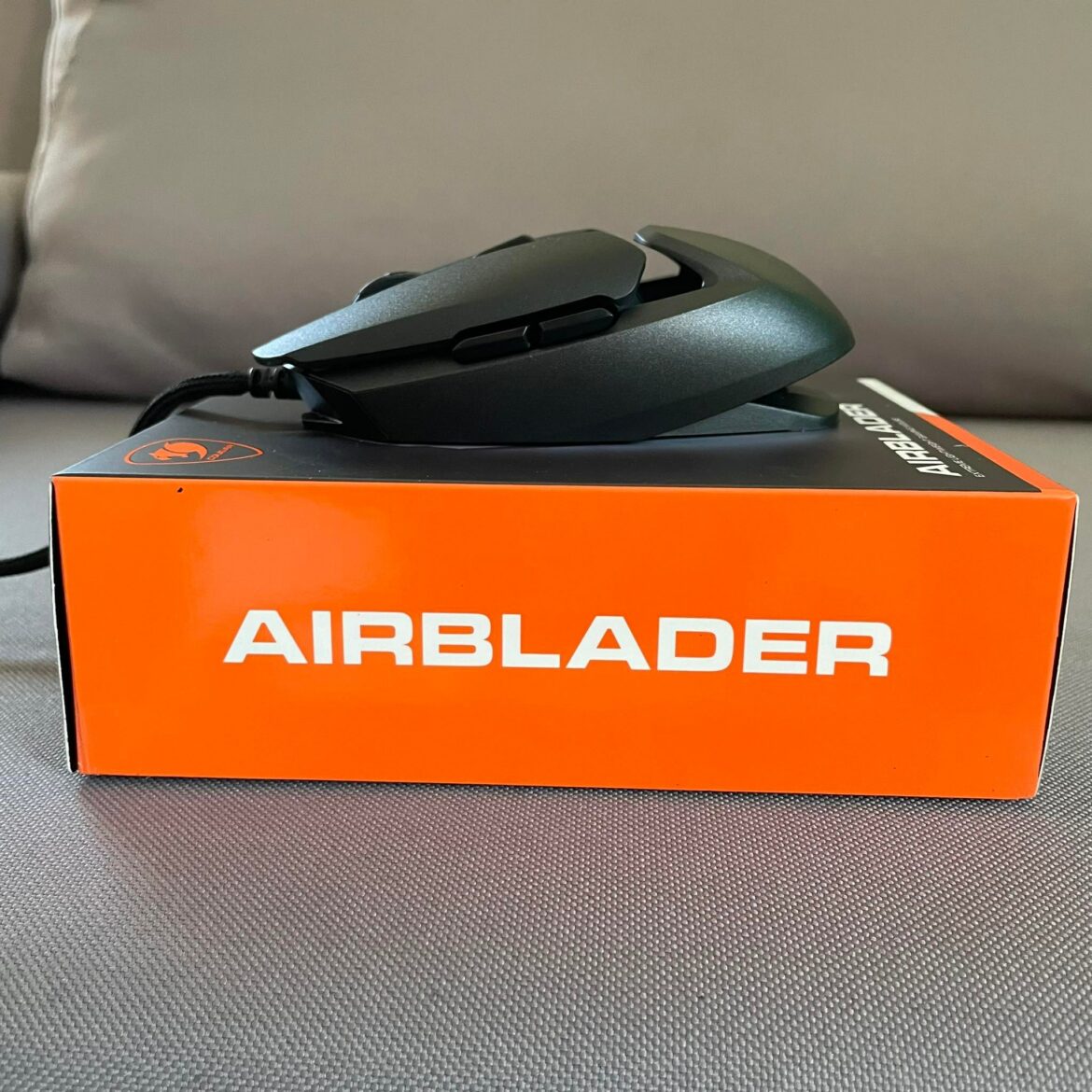 Cougar AirBlader – ekstremalnie lekka myszka dla graczy – opinia